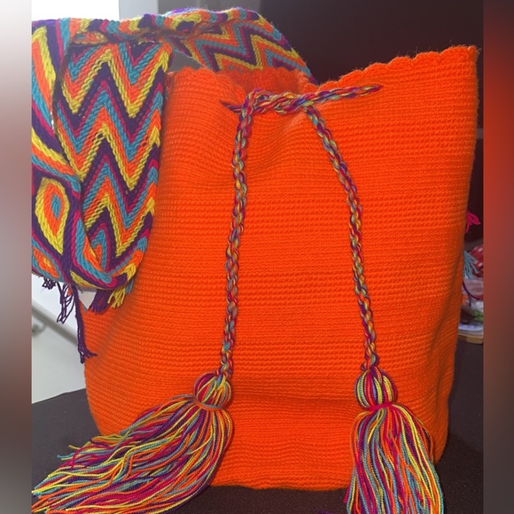 Mochilas Wayuu tejidas a mano en diferentes y vivos colores. - Picture 11 of 11
